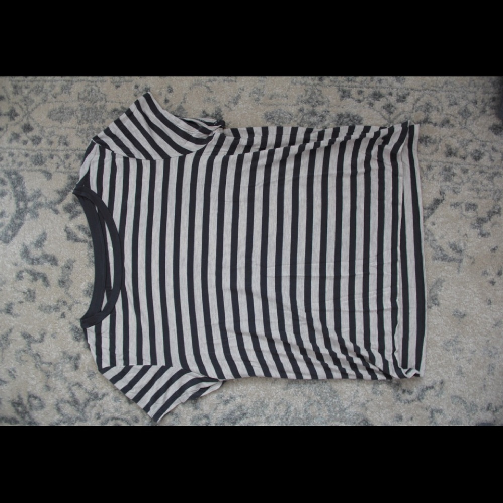 American eagle short sleeve shirt